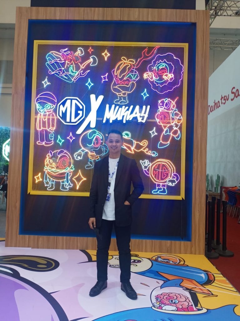 mg pondok indah jakarta selatan